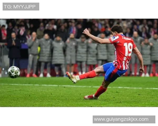 欧冠激战波尔图逆转莱比锡争议判罚引发全场沸腾