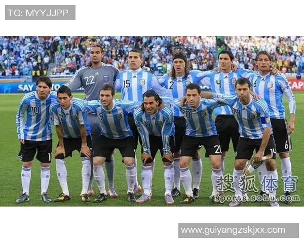 世界杯精彩对决切尔西与那不勒斯战成平局帽子戏法引发全场热潮 世界杯精彩对决切尔西与那不勒斯战成平局帽子戏法引发全场热潮