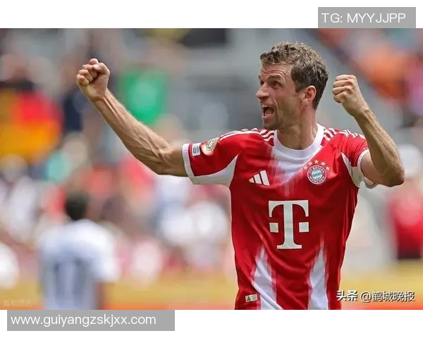 国王杯精彩对决拜仁狂胜里昂6-2引发全场热烈反响 国王杯精彩对决拜仁狂胜里昂6-2引发全场热烈反响