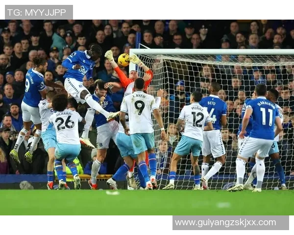 意甲焦点战曼城大胜阿森纳四球惨败引发全场热议 意甲焦点战曼城大胜阿森纳四球惨败引发全场热议